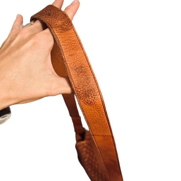 Valencia Holland woven leather crossbody bag Anthropologie - Picture 11 of 12